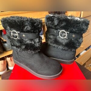 GUESS Black Faux Fur Winter Boots